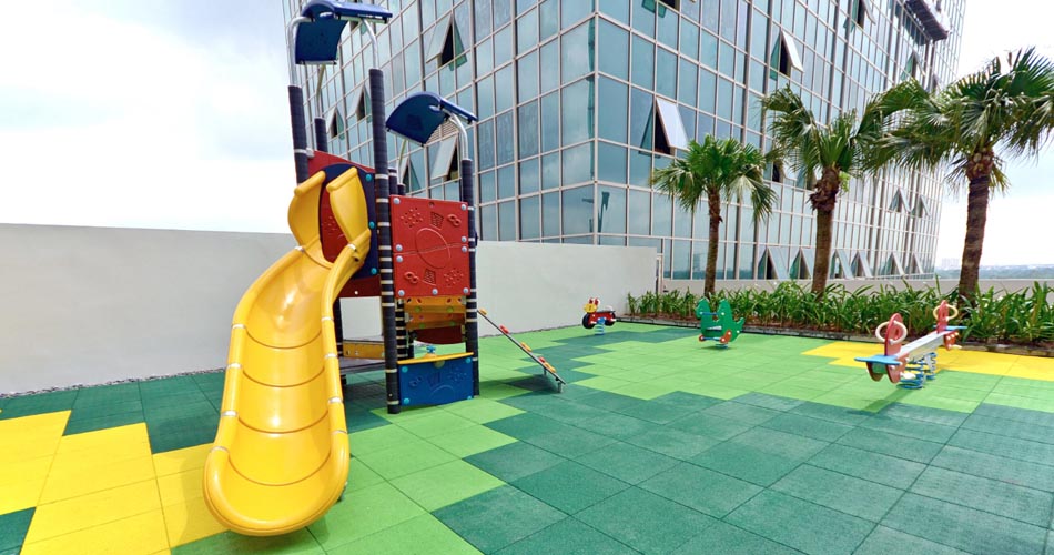 play equipment suppliers